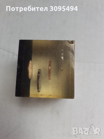 КАНАДСКИ СУВЕНИР. 12 ЦЕНТА 2005г. КАПСУЛОВАНИ в ТЕКСТОЛИТ., снимка 2 - Нумизматика и бонистика - 33448287