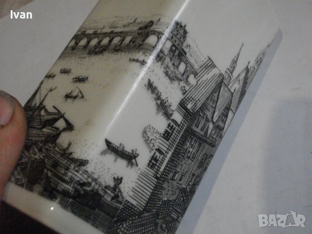 Порцеланова Ваза ROYAL PORZELLAN BAVARIA KM GERMANI-Monogram-Колекционерска-Нова-12,5 см, снимка 13 - Вази - 39820891