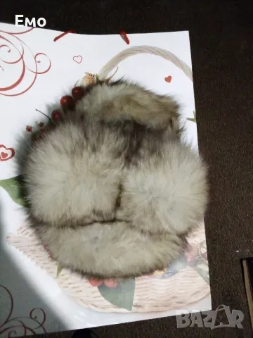 Лукс и Класа! - Запазена и почти неизползвана дамска кожена шапка от сибирска лисица!, снимка 2 - Шапки - 47316545