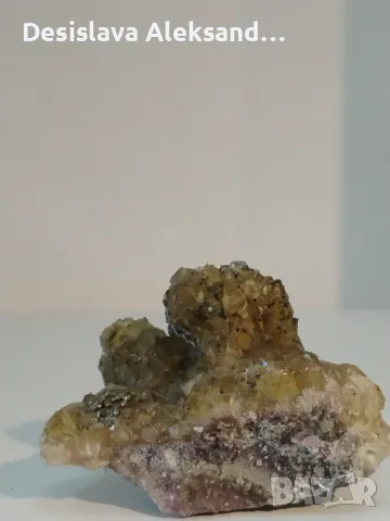 Флуорит с пирит, снимка 1