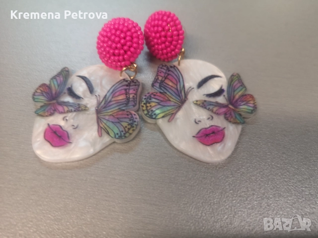 Нови ръчно изработени Фънки Бижута Обеци-Дизайн Пеперуда и Женско Лице-Розови Мъниста&Акрилна Смола 