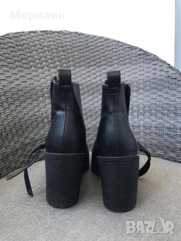 Боти, снимка 4 - Дамски боти - 35096459