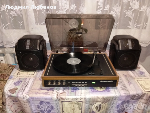 Грамофон RFT Ziphona Rubin, снимка 2 - Грамофони - 52682237