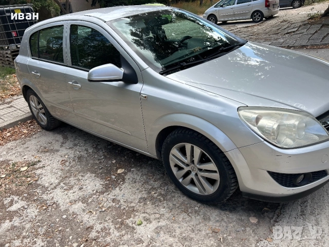 Опел Астра 2007г, снимка 4 - Автомобили и джипове - 51864876