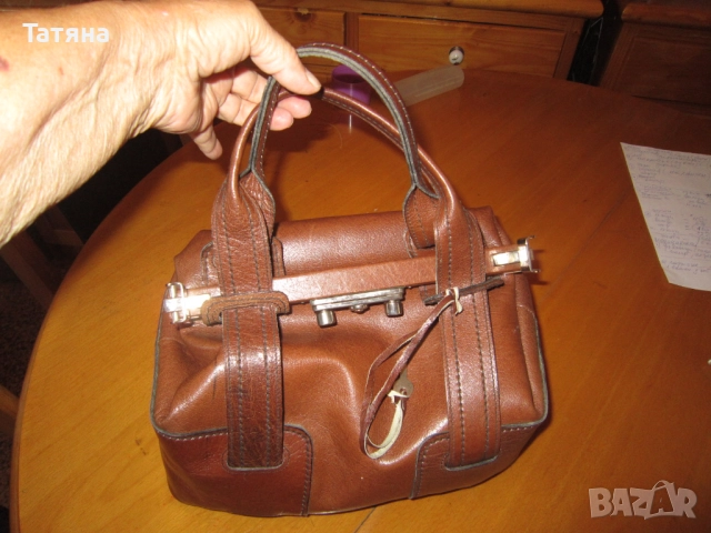 чанта  /ТИП- МЕДИЦИНСКА- межанизъм за заключване и ключе;кожени аксесоари;чанта -бамбук;Чанта МАNGO , снимка 3 - Чанти - 51635160