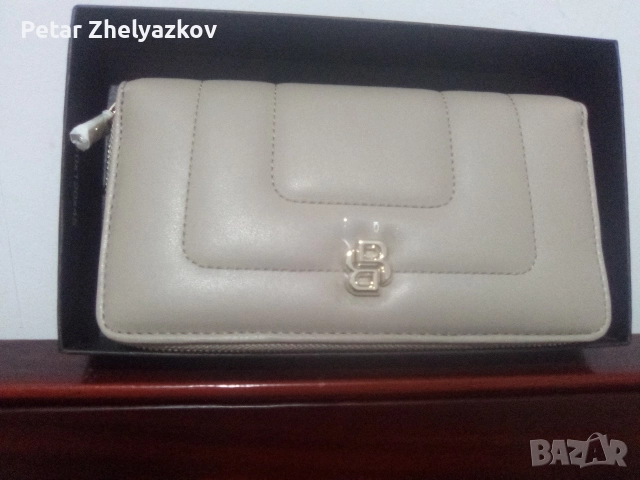 Оригинален дамски портфейл BOSS.