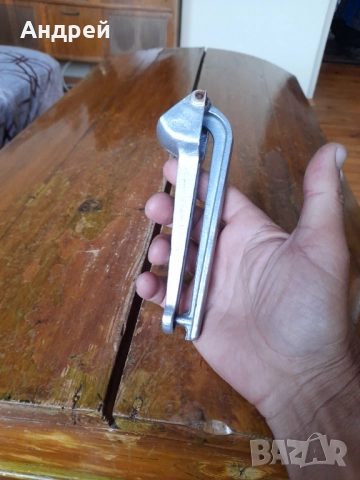 Стара алуминиева преса за чесън #3, снимка 2 - Други ценни предмети - 51634491