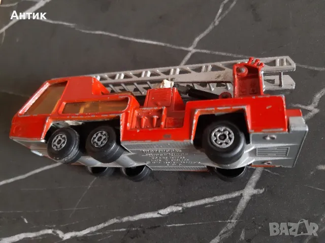 Стара Метална Количка MatchBox Пожарна Super Kings Fire Tender 1972 год., снимка 3 - Колекции - 49549917