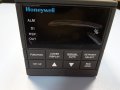 термоконтролер Honeywell UDC3000 Versa-ProTM, снимка 2