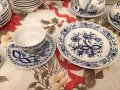 Zwiebelmuster, KAHLA, GDR Сервиз за хранене, чай/кафе и десерт 44 ел. нов, снимка 9
