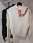 мек пуловер с аксесоар, снимка 1 - Блузи с дълъг ръкав и пуловери - 43574748