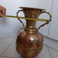 много релефна амфора ваза бронз и мед, снимка 5 - Антикварни и старинни предмети - 37966119