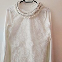 Дамска бяла блуза с дантела, снимка 1 - Блузи с дълъг ръкав и пуловери - 43425400