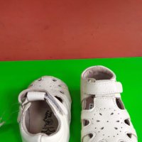 Английски детски сандали естествена кожа-Happy bee, снимка 5 - Детски сандали и чехли - 32972230