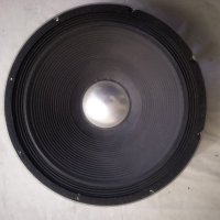 Продавам говорител Peavey Black Widow 1502 speaker 8 ohm -15 инча -1бр, снимка 1 - Тонколони - 43959183