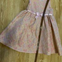 Парти рокля в розово H&M, снимка 3 - Детски рокли и поли - 43465379