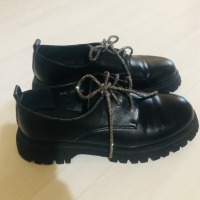 Дамски черни обувки, снимка 4 - Дамски елегантни обувки - 44909509