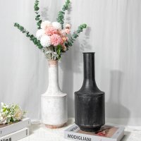 Briful  Висока метална ваза за цветя винтидж черна 38 см, снимка 5 - Вази - 43582099
