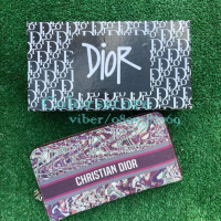 Портмоне  Cristian Dior кодSG52D, снимка 1 - Портфейли, портмонета - 44890445