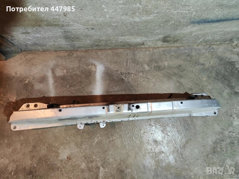 Предна греда за радятор на Ауди 80 б4, снимка 1