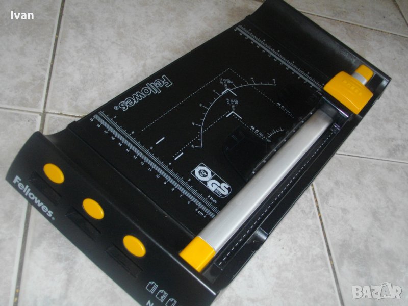 Нов Тример/Резачка За Хартия-Ролков Нож 30 мм-FELLOWES NEUTRON, снимка 1