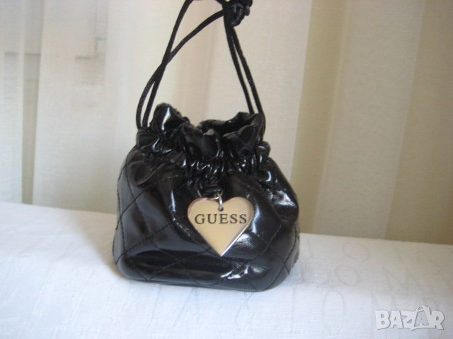 маркова чанта GUESS, снимка 1