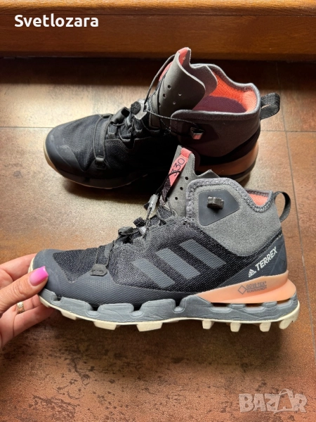 Дамски обувки Adidas, снимка 1