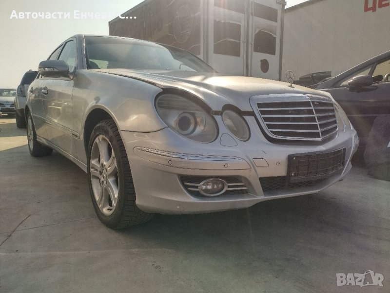 Мерцедес Екласа 211 Mercedes W211 на части, снимка 1
