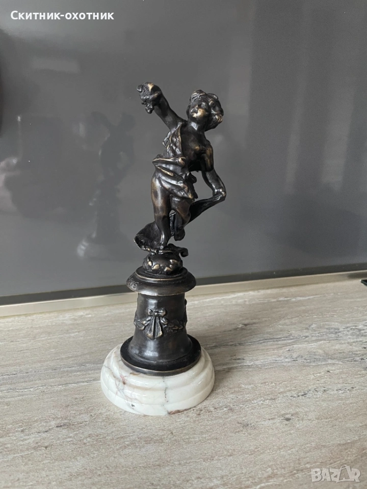 Антикварна бронзова статуетка, снимка 1