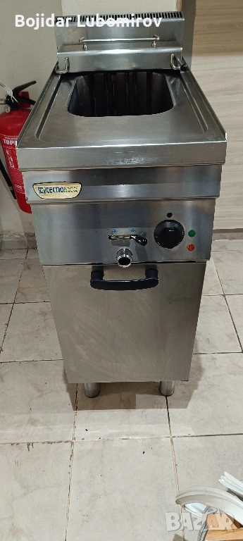 трифазен фритюрник +база 2бр, снимка 1