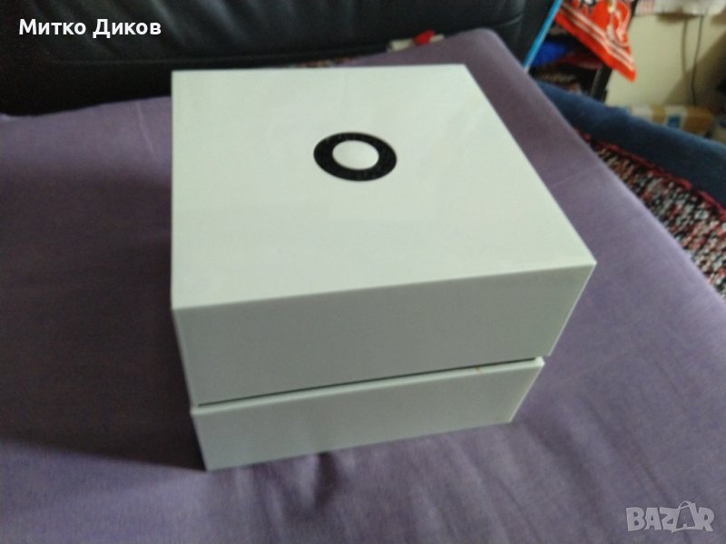 Rochas paris watches кутия за часовник с резервна част верижка възглавничка нова 149х149х114мм, снимка 1