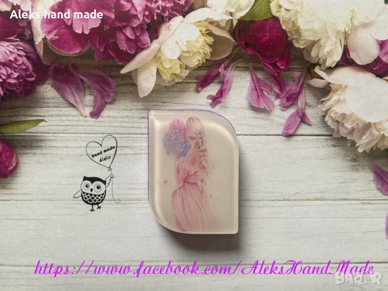 Ръчно изработен ароматен сапун "Момиче с букет", подарък за рожден ден, за имен ден, снимка 1