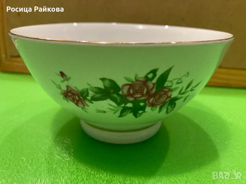 Порцеланова купичка, снимка 1