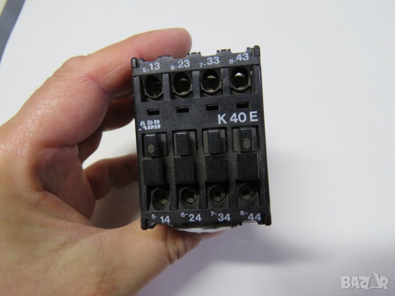 контактор  ABB- захр 110 волта променливо 4контакта по 10 ампера , снимка 1