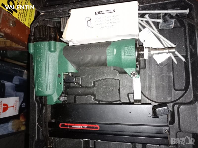 Такер , снимка 1