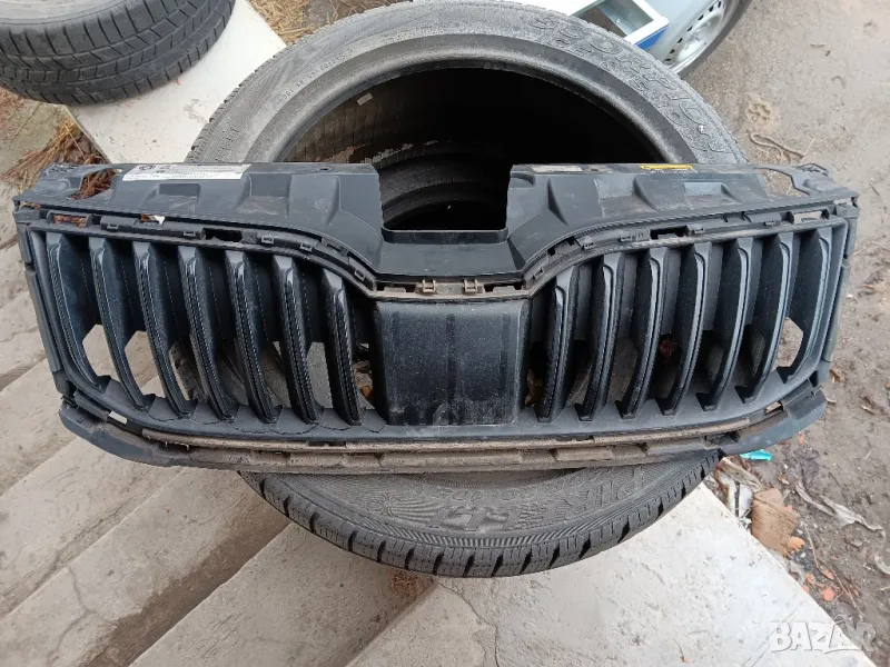 предна решетка SKODA Octavia 2019, снимка 1