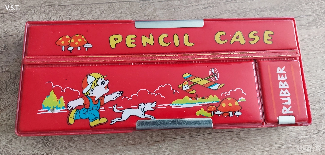 Кутия (Пенал) за ученически принадлежности от 80те години, снимка 1