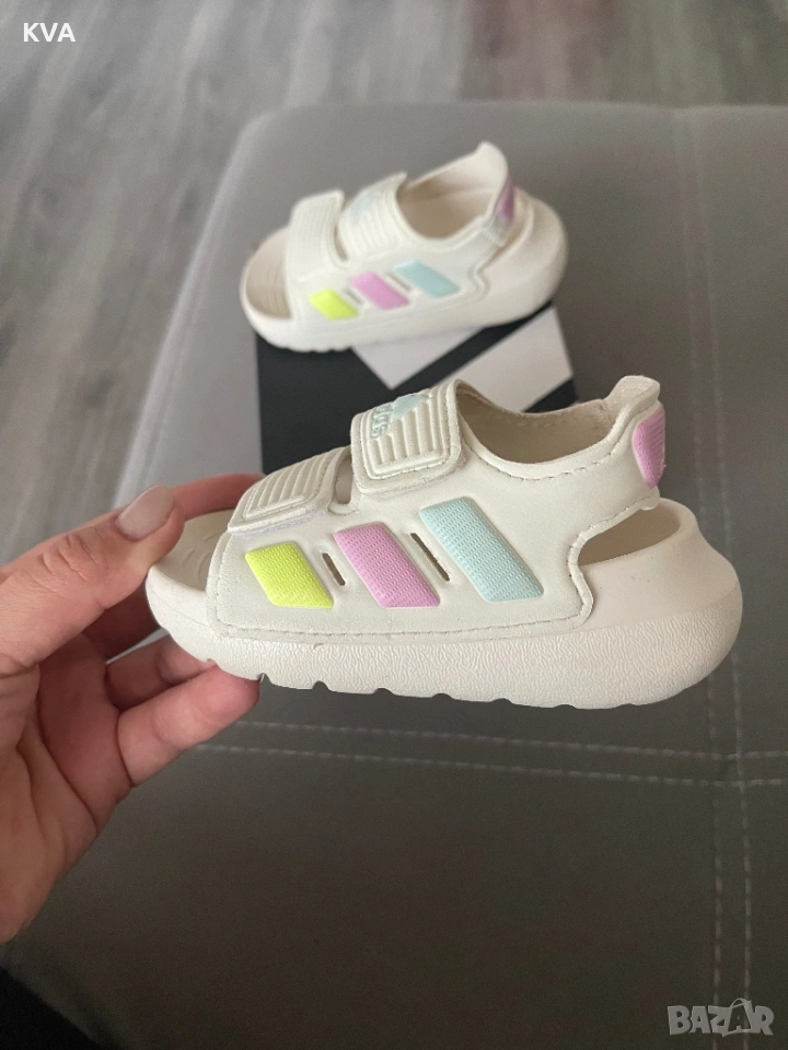 Детски сандали , снимка 1