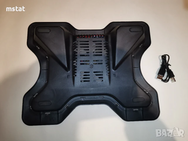 Охлаждаща подложка за лаптоп, снимка 3 - Лаптоп аксесоари - 50903395