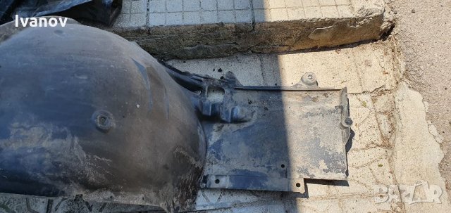 Преден ляв подкалник за бмв е46 купе кабрио , снимка 3 - Части - 33366348