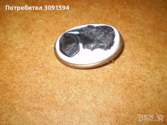 	Брошка Камея твърда черна и бяла  пластмаса, снимка 9 - Други ценни предмети - 39119854