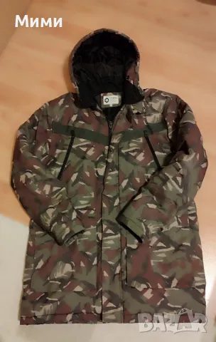 продавам мъжка парка jack Jackson 