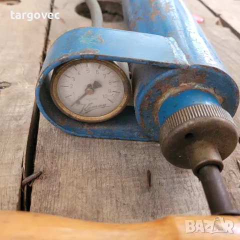 Уникална е голяма 70 см старинна ръчна помпа, снимка 2 - Антикварни и старинни предмети - 47794601