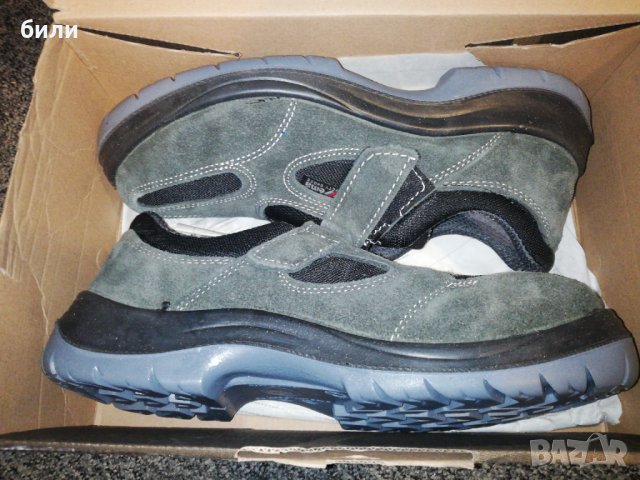 Работни обувки , снимка 2 - Мъжки боти - 34746340