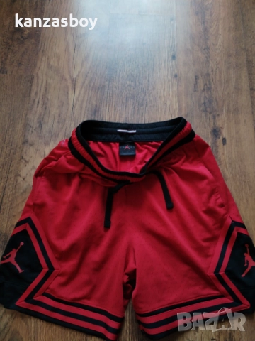 Nike Air Jordan Shorts - страхотни мъжки панталони M КАТО НОВИ, снимка 4 - Спортни дрехи, екипи - 51549811