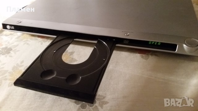 DVD LG DVX 162, снимка 2 - Плейъри, домашно кино, прожектори - 43170426