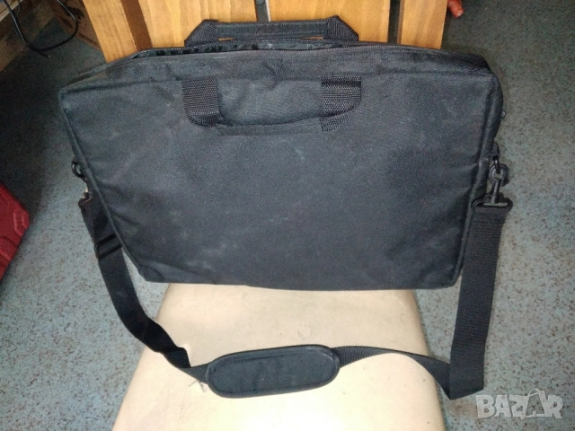 Голяма чанта за лаптоп, снимка 4 - Лаптоп аксесоари - 52276184