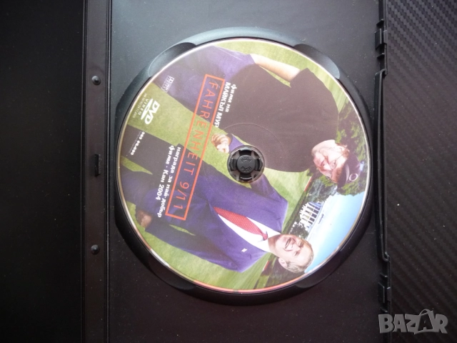 Фаренхайт 9/11 DVD филм Майкъл Мур документален Атентат Ню Йорк Джордж Буш Осама бин Ладен терорист, снимка 2 - DVD филми - 52978453