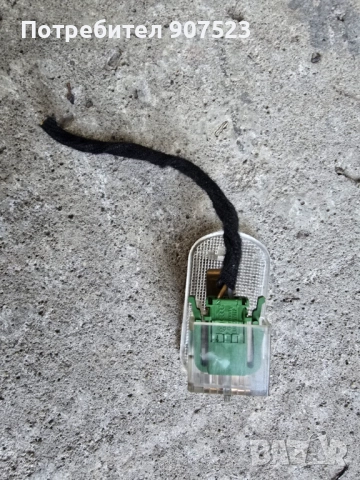 Плафон в жабка на Фолксваген Голф 4 , снимка 2 - Части - 51680828