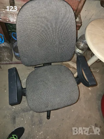 Офис стол , снимка 4 - Столове за офис - 50358312